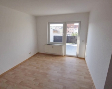 Schöne 3-Raumwohnung mit südseitigem Balkon ! - Wohnzimmer (385363)