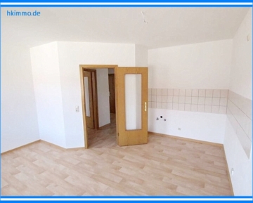 Schöne 3-Raumwohnung mit südseitigem Balkon ! - Küche (385364)