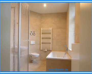 3-Raum-Wohnung in Köthen – Bad mit Dusche und Wanne - Bad der 3-Raumwohnung-in Köthen (403151)