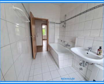 Kleine 2-Raumwohnung mit Küche und Bad! - Bad mit Wanne (373738)