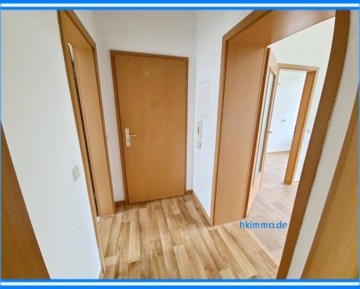 Kleine 2-Raumwohnung mit Küche und Bad! - Flur (373741)